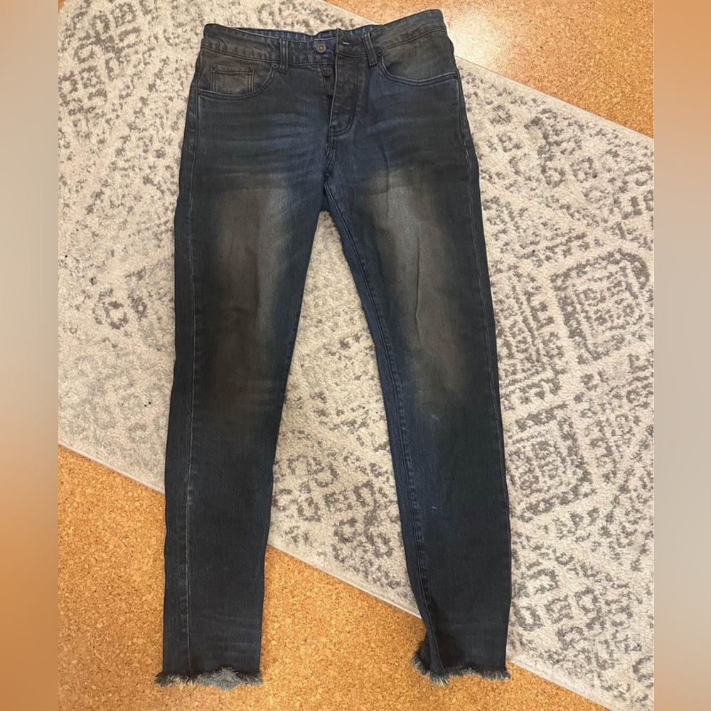 Six Week Residency men’s jeans never worn